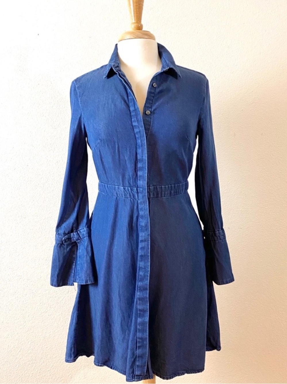 Banana Republic Chambray Blue Button-Front Shirt Long Sleeve Dress